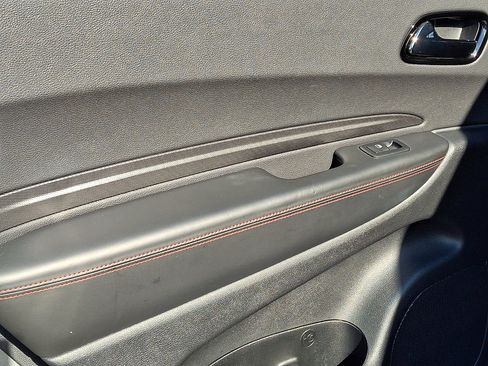 Used 2024 Dodge Durango GT image 18