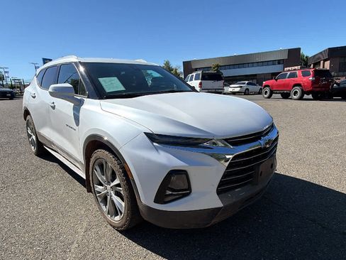 Used 2022 Chevrolet Blazer Premier w/ Enhanced Convenience Package AWD/4WD image 3