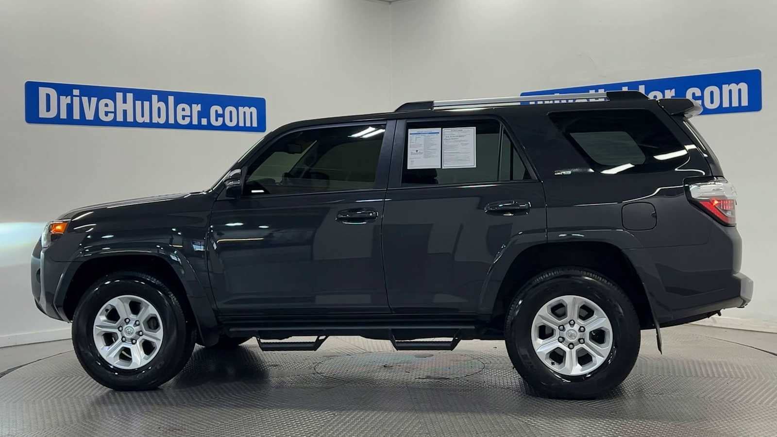 Used 2024 Toyota 4Runner SR5 Premium w/ Moonroof Package AWD/4WD image 5