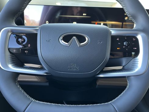 Used 2026 INFINITI QX80 Luxe w/ Cargo Package AWD/4WD image 23