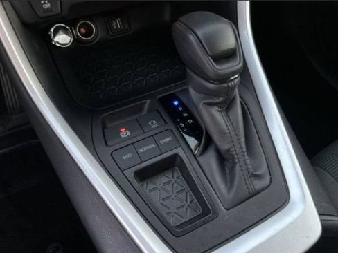 Certified 2024 Toyota RAV4 LE FWD image 6