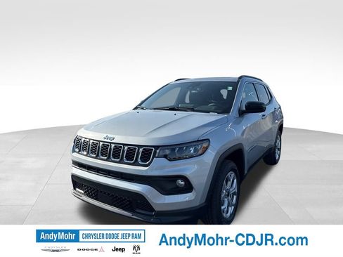 New 2025 Jeep Compass Latitude w/ Sun & Sound Group AWD/4WD image 3