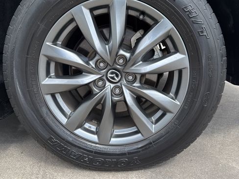 Used 2023 MAZDA CX-9 Touring image 29