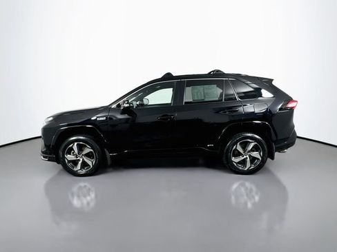 Used 2023 Toyota RAV4 SE w/ Weather & Moonroof Package AWD/4WD image 5