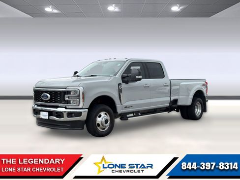 Used 2025 Ford F350 Lariat image 1