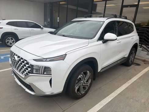 Used 2022 Hyundai Santa Fe SEL FWD image 2
