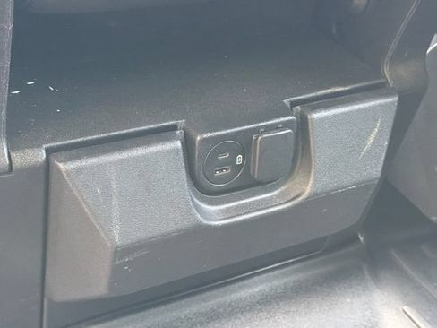 Used 2021 Ford F150 XLT w/ Equipment Group 302A High RWD image 23