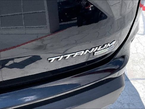 Used 2019 Ford Edge Titanium w/ Equipment Group 301A AWD/4WD image 24