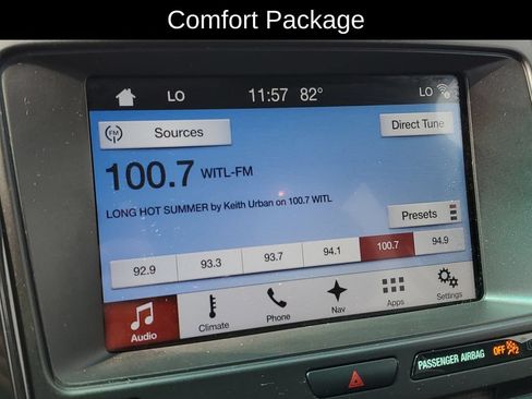 Used 2017 Ford Explorer XLT w/ Equipment Group 202A AWD/4WD image 15