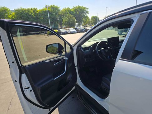 Used 2023 Toyota RAV4 XSE AWD/4WD image 19