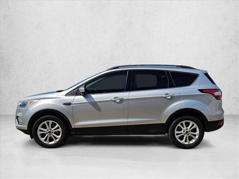 Used 2018 Ford Escape SE w/ SE Sync 3 Package image 9