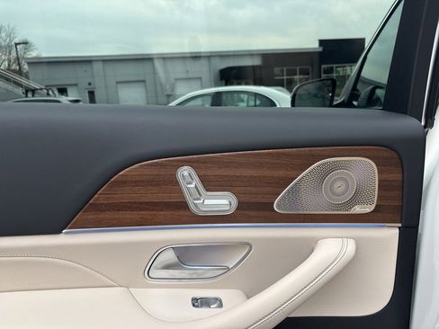 Used 2025 Mercedes-Benz GLS 450 GLS 450 image 13