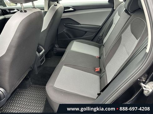 Used 2024 Volkswagen Taos S FWD image 9