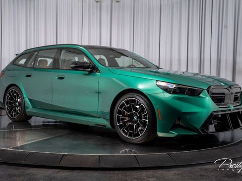 Used 2025 BMW M5 Touring w/ M Driver's Package image 24