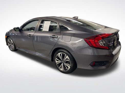 Used 2018 Honda Civic EX-T image 4