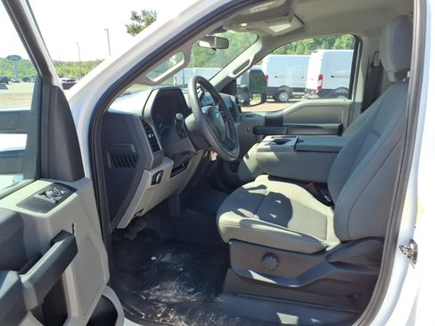 Used 2022 Ford F250 XL w/ Power Equipment Group RWD image 10