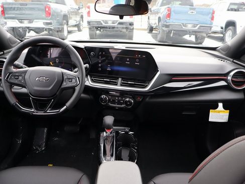 New 2026 Chevrolet Trax RS w/ Sunroof Package image 22