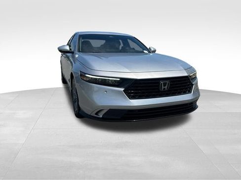 Used 2024 Honda Accord EX-L image 7