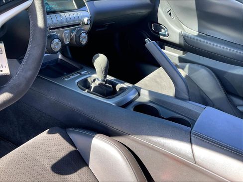 Used 2015 Chevrolet Camaro Z/28 RWD image 19