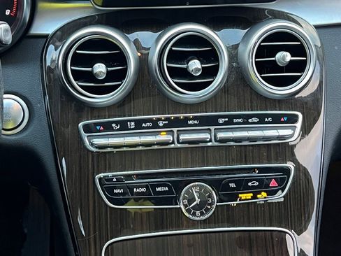 Used 2018 Mercedes-Benz C 300 4MATIC Sedan image 17