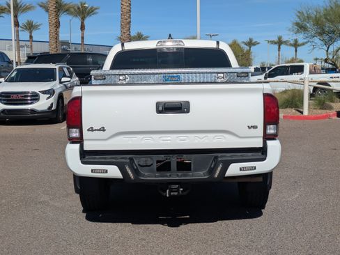 Used 2023 Toyota Tacoma SR image 4