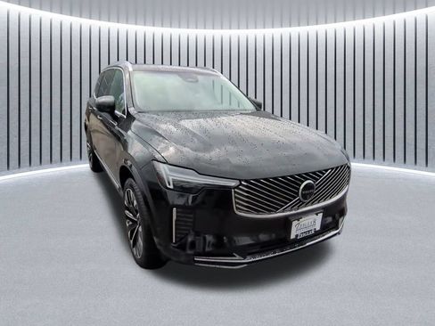 Used 2025 Volvo XC90 B5 Plus AWD/4WD image 1