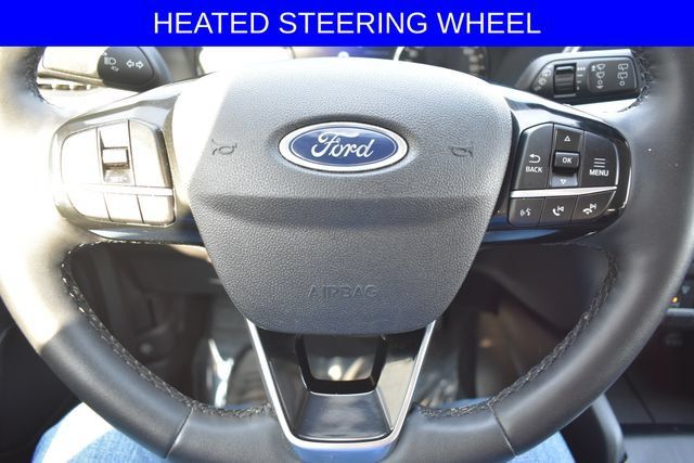 Used 2022 Ford Escape SE w/ SE Sport Appearance Package AWD/4WD image 4