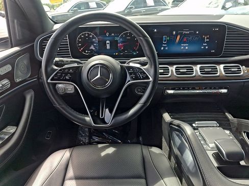 Used 2024 Mercedes-Benz GLE 350 4MATIC image 11