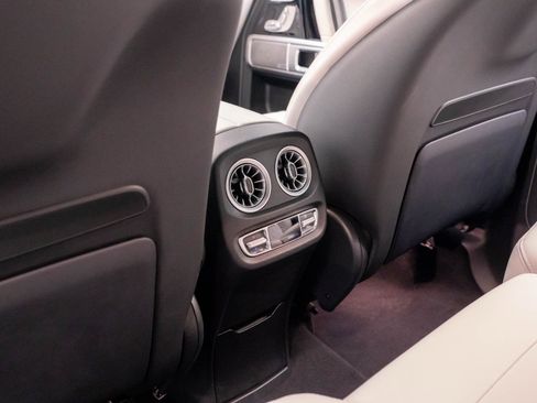 Used 2023 Mercedes-Benz G 550 image 17
