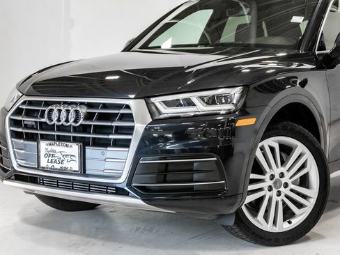 Used 2020 Audi Q5 2.0T Premium Plus w/ Premium Plus Package AWD/4WD image 2