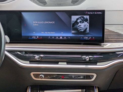 Used 2024 BMW X5 M60i AWD/4WD image 19