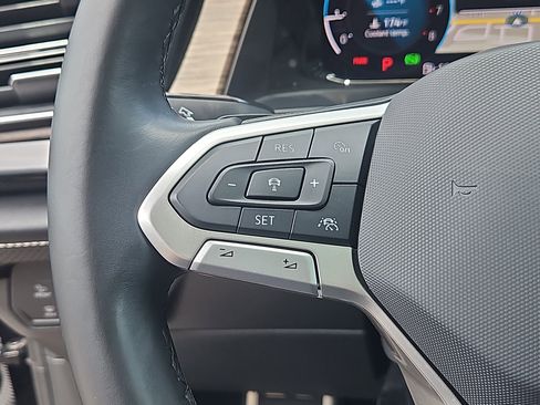 Certified 2024 Volkswagen Atlas SEL Premium R-Line AWD/4WD image 24