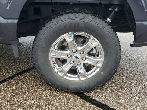 Used 2022 Ford F150 Lariat w/ Equipment Group 502A High image 5