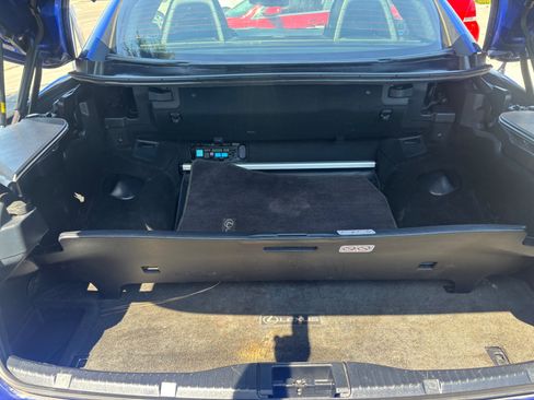 Used 2013 Lexus IS 250C w/ F-Sport Pkg w/Summer Tires RWD image 10