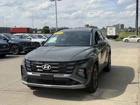 Certified 2025 Hyundai Tucson SEL FWD image 17