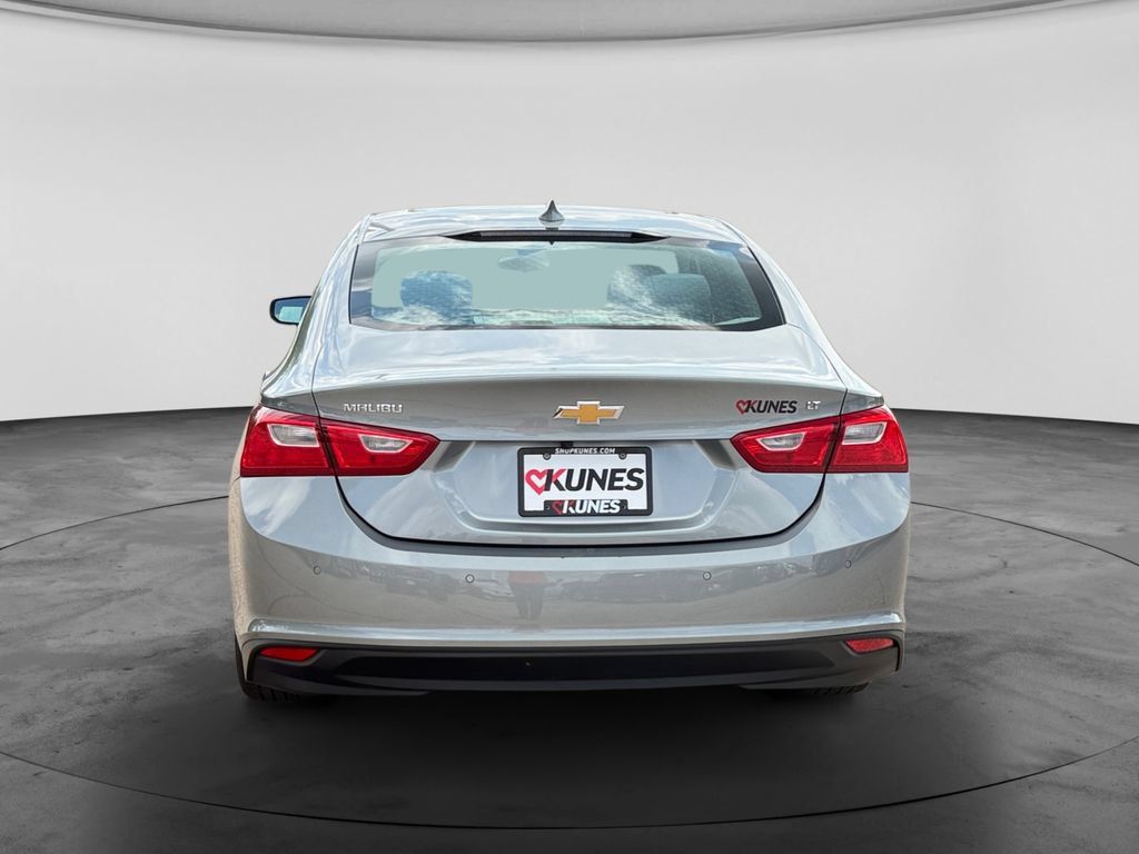 Used 2024 Chevrolet Malibu LT FWD image 8