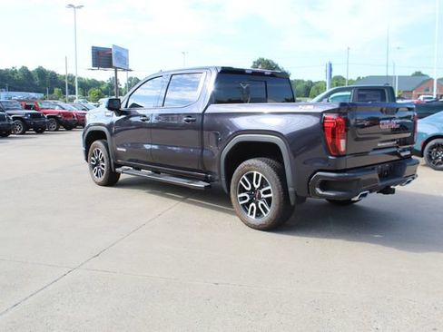 Used 2022 GMC Sierra 1500 Elevation w/ Elevation Premium Package AWD/4WD image 3