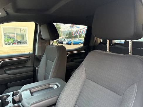 Used 2024 Chevrolet Silverado 1500 LT w/ Safety Package AWD/4WD image 9