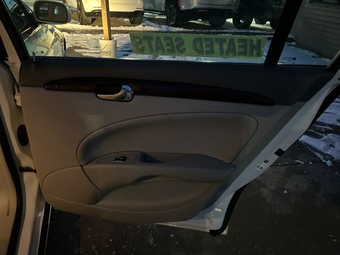 Used 2007 Buick Lucerne CXL w/ Luxury Package image 12