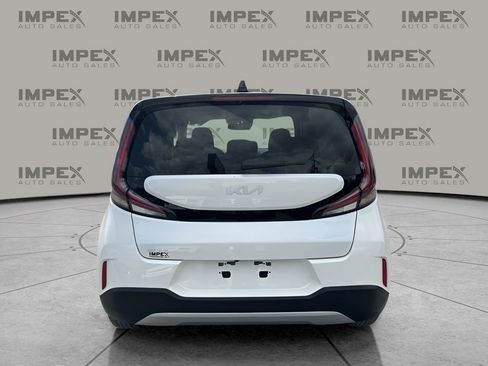 Used 2024 Kia Soul LX w/ Option Group 015 image 4