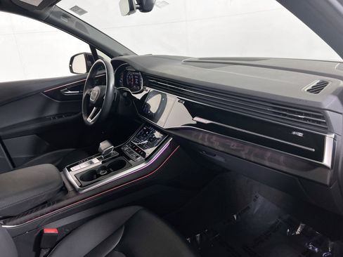 Used 2021 Audi Q7 3.0T Prestige image 32