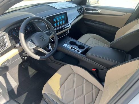 New 2026 Volkswagen Atlas Cross Sport SE image 16