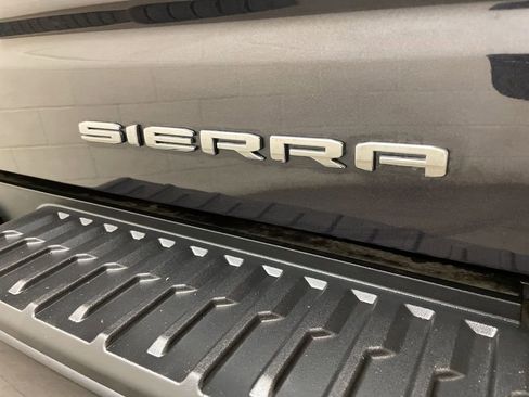 Used 2024 GMC Sierra 1500 Denali Ultimate AWD/4WD image 9