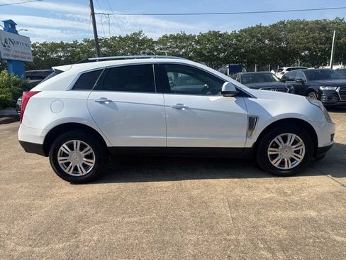 Used 2014 Cadillac SRX Luxury FWD image 4