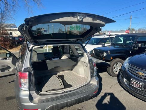 Used 2010 Subaru Forester 2.5X Premium image 17