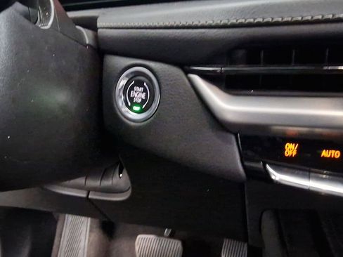 Used 2024 Cadillac XT4 Premium Luxury image 19