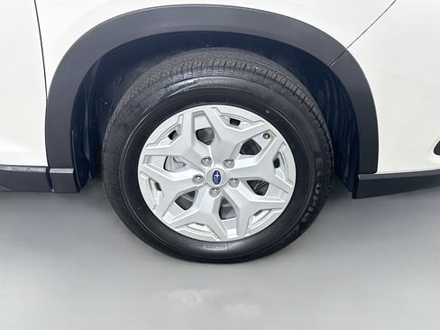 Used 2022 Subaru Forester AWD/4WD image 31