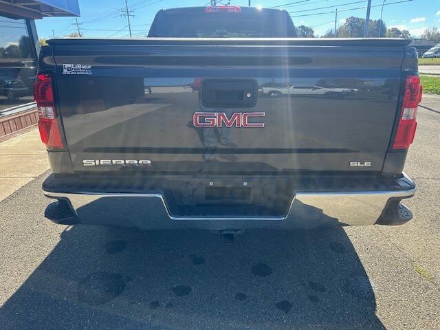 Used 2016 GMC Sierra 1500 SLE w/ SLE Value Package AWD/4WD image 6