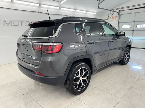 Used 2024 Jeep Compass Limited AWD/4WD image 5