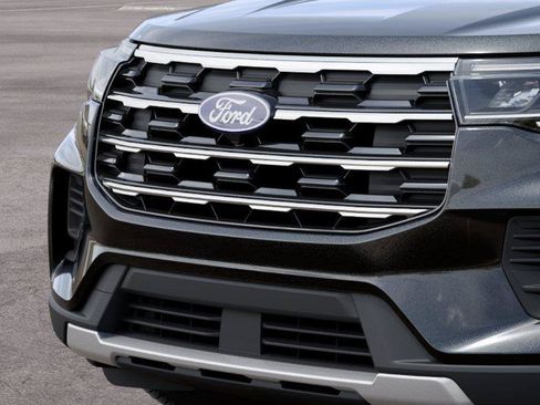 New 2027 Ford Explorer Active AWD/4WD image 17